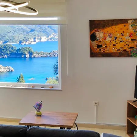 Amaryllis * Paleokastrítsa